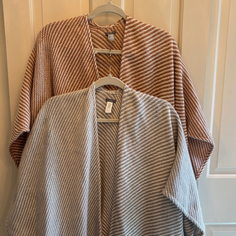 Aerie Shaw Cardigan Bundle: Tan and Gray Knit Sweater